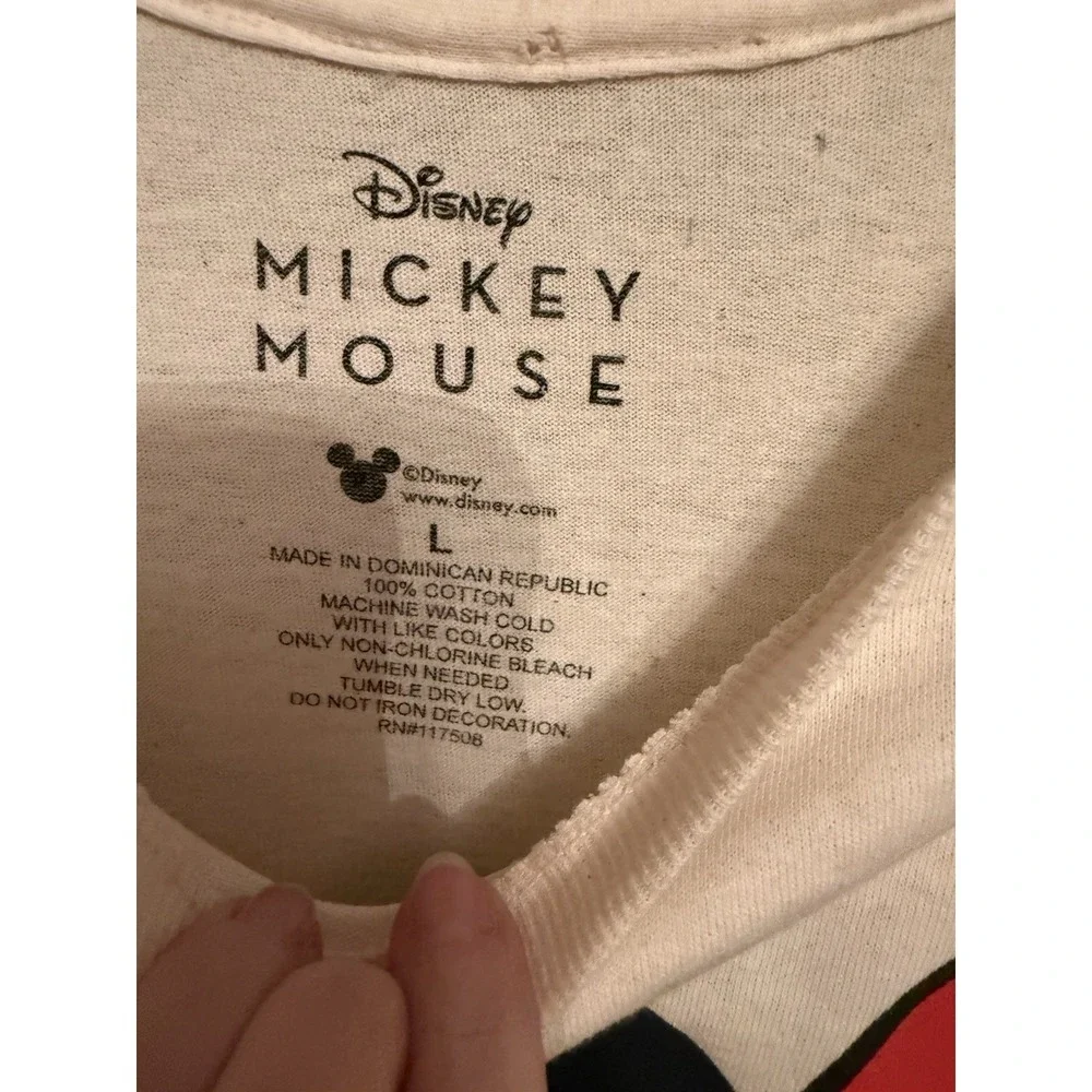 Disney‎ Mickey Mouse & Minnie Mouse Kissing Cream T-shirt Lg New